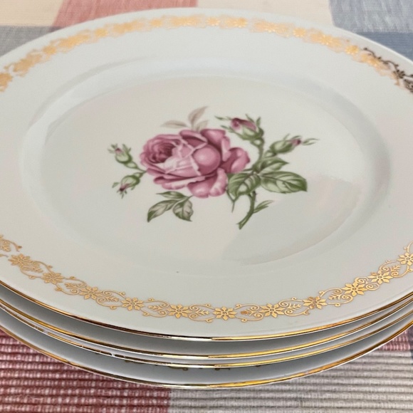 4 Vintage Dessert Plates 7.8”, Made In Former Czechoslovakia - Picture 3 of 5